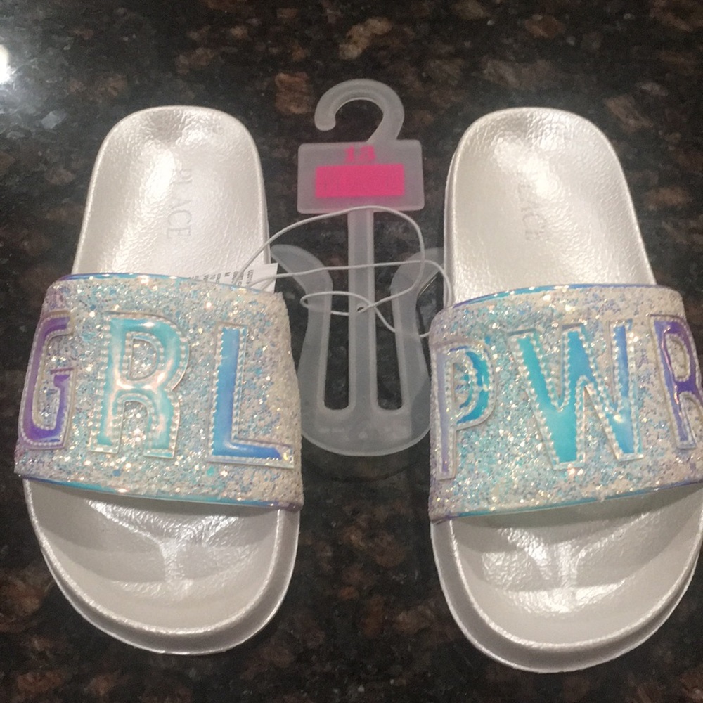 Sandals girls.